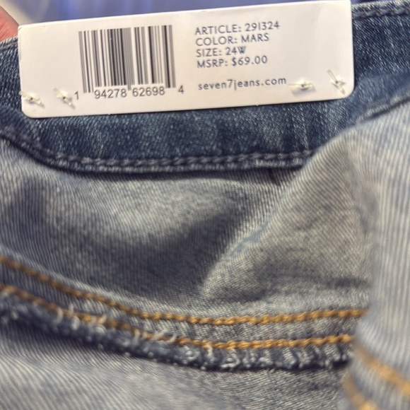 NWT Women's Seven7 Jean Weekend Cuff Shorts Size 24W - Picture 7 of 7